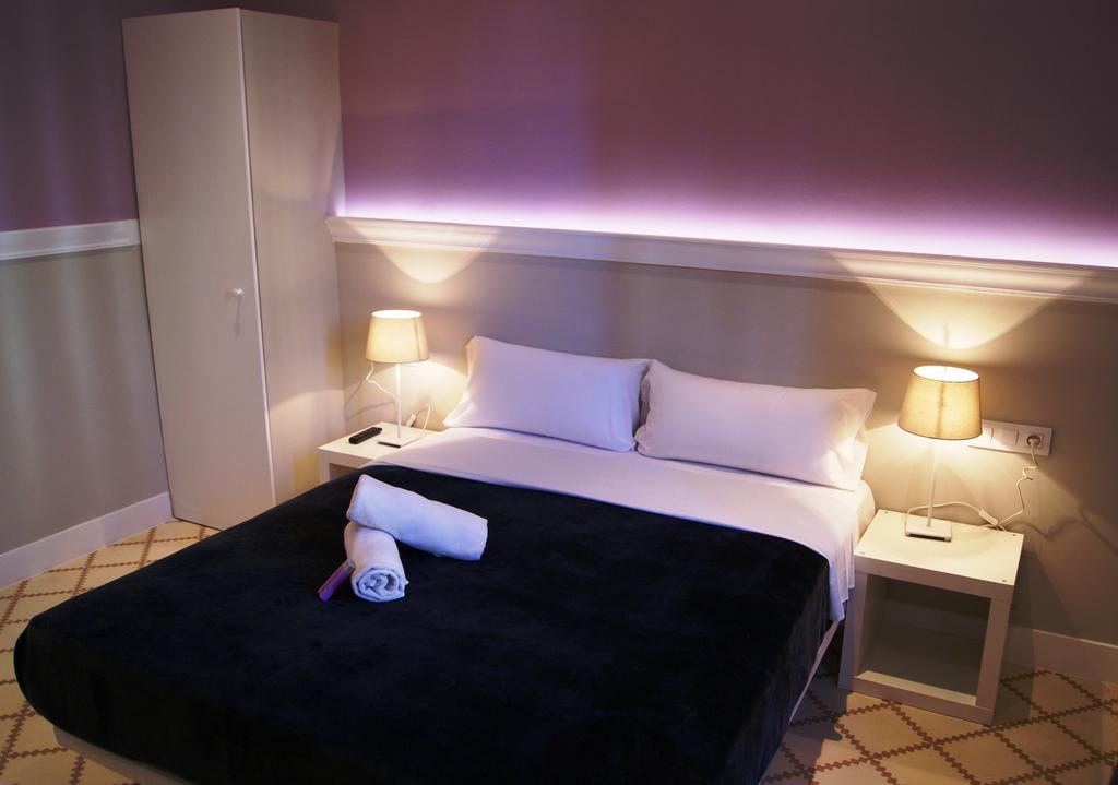 Que Tal Guest house Barcelona