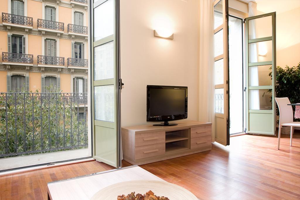 Lodging Apartments Rambla Catalunya - Miro Apartment Barcelona