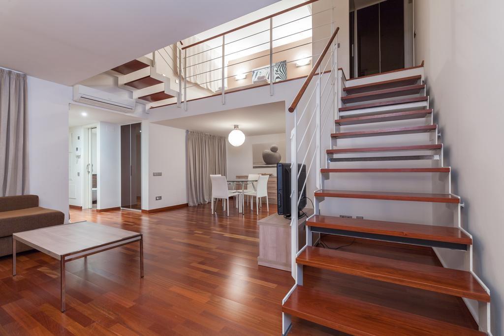Lodging Apartments Rambla Catalunya - Miro