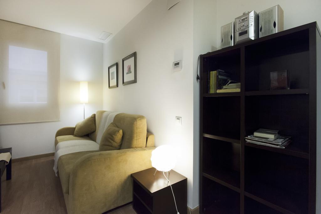 Apartment Apartaments Travessera-Parc Gueell