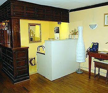 Apartamento Residencia Universitaria San Marius- Muntaner