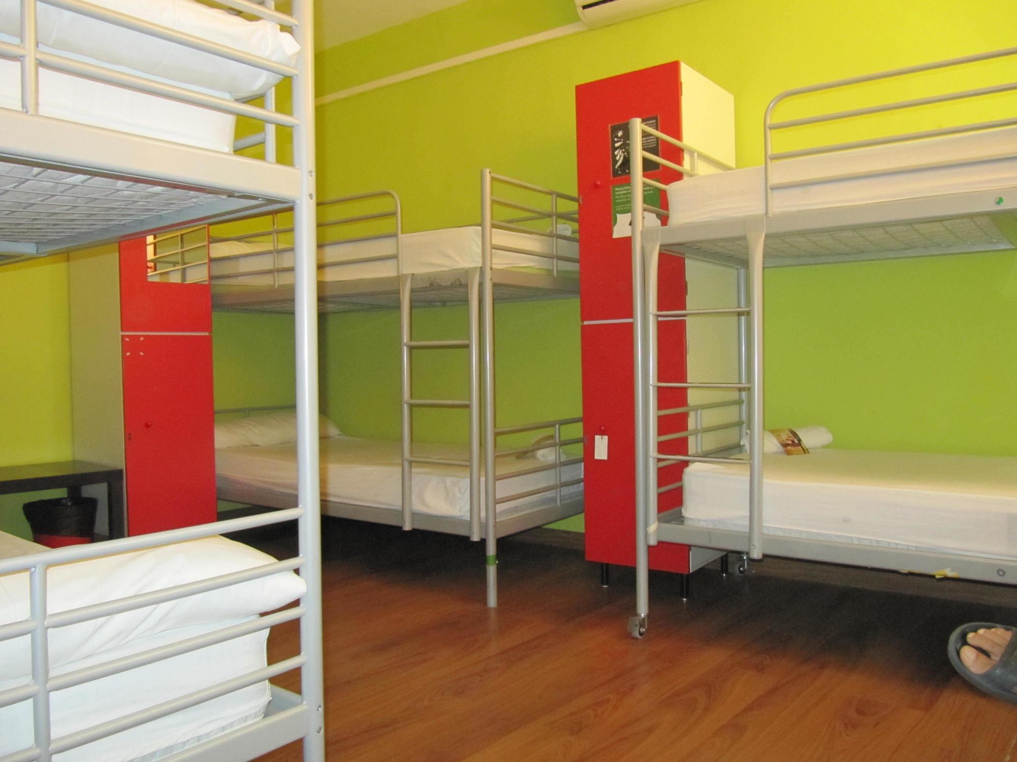 Hostel Onefam Les Corts Barcelona