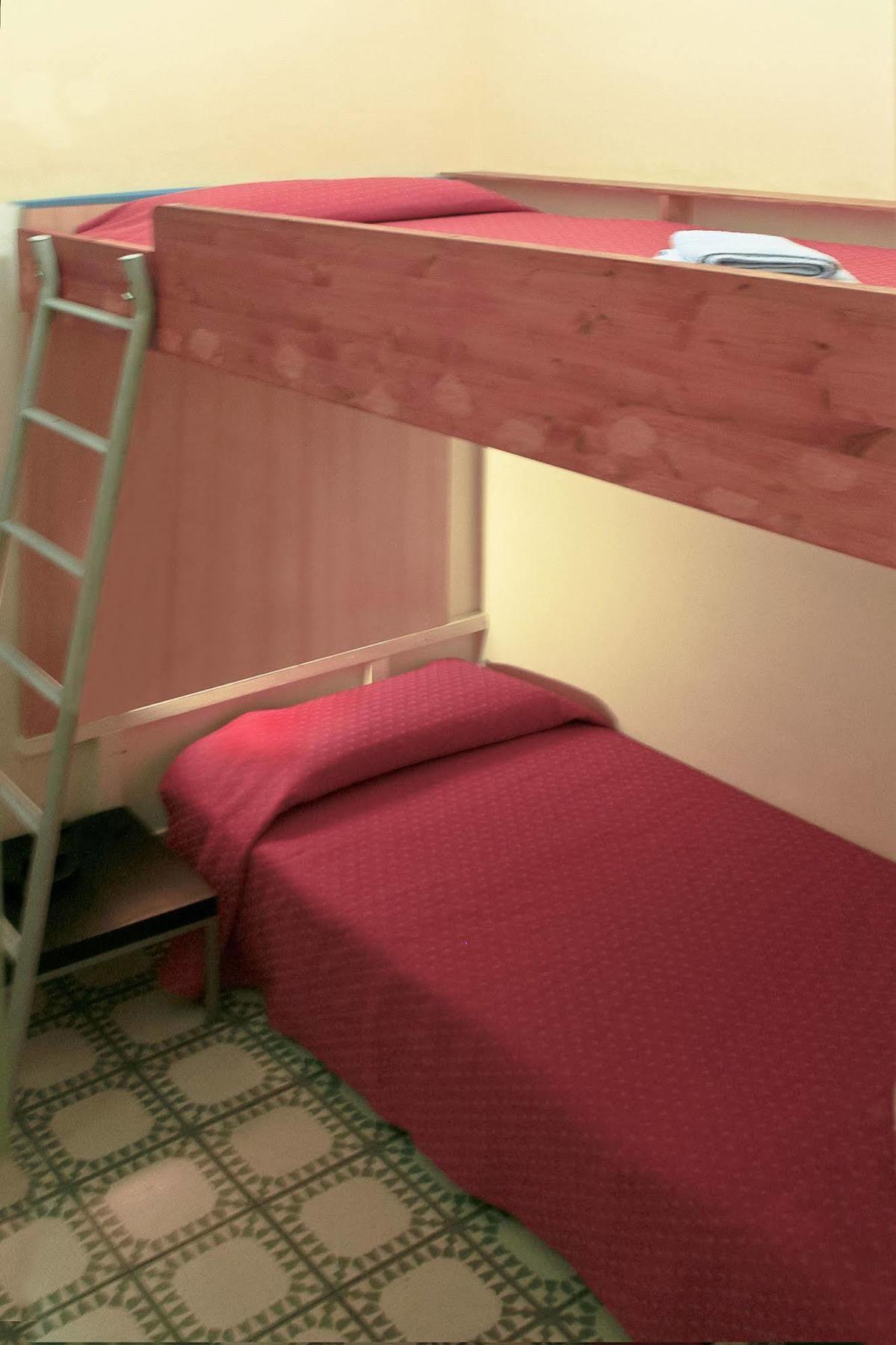Diagonal Apartment