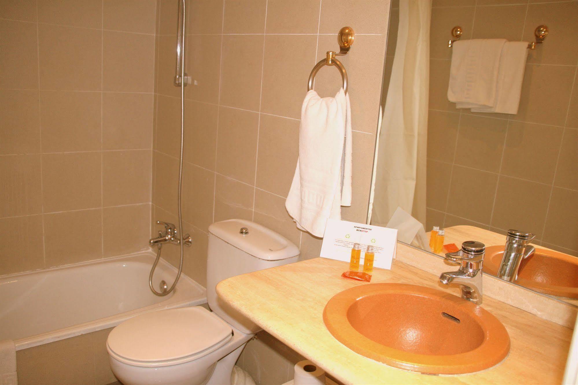 Aparthotel Bcnstop Sagrada Familia Barcelona