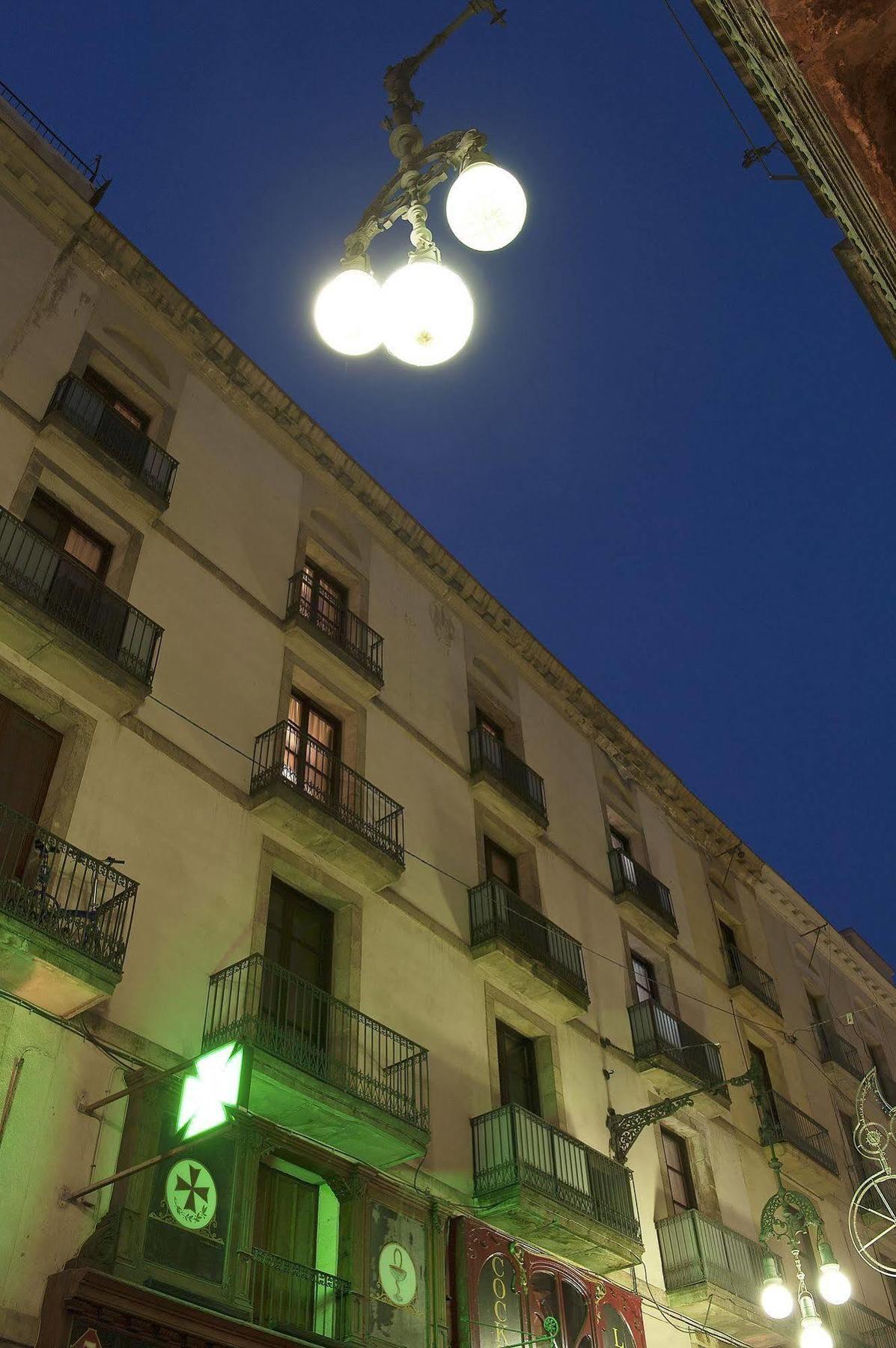 Aspasios Plaza Real Apartment Barcelona