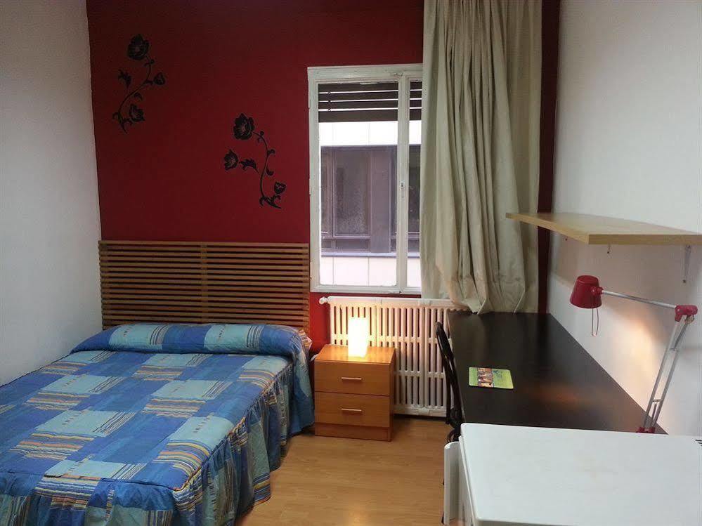 Residencia Universitaria San Marius- Muntaner Apartamento Barcelona