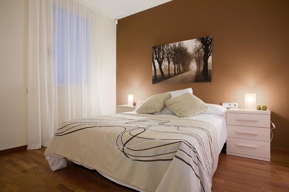 Lodging Apartments Rambla Catalunya - Miro Apartment Barcelona