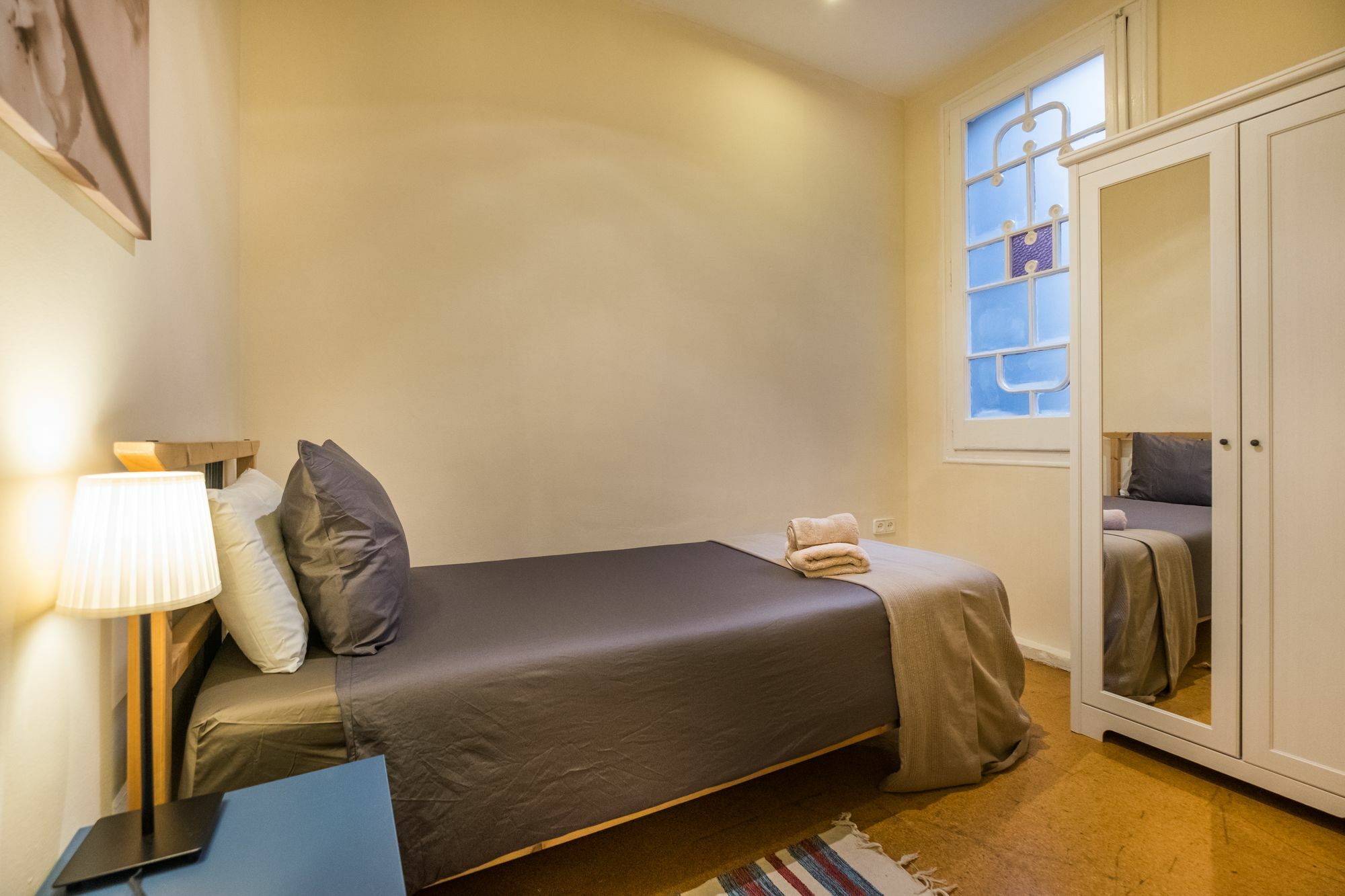 Stylish Arago In The Heart Of Bcn Apartment