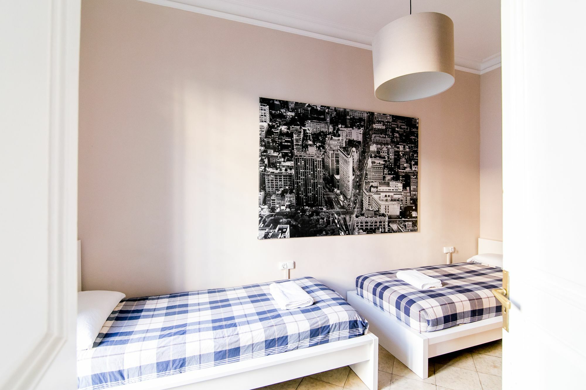 Placa Universitat Appartement
