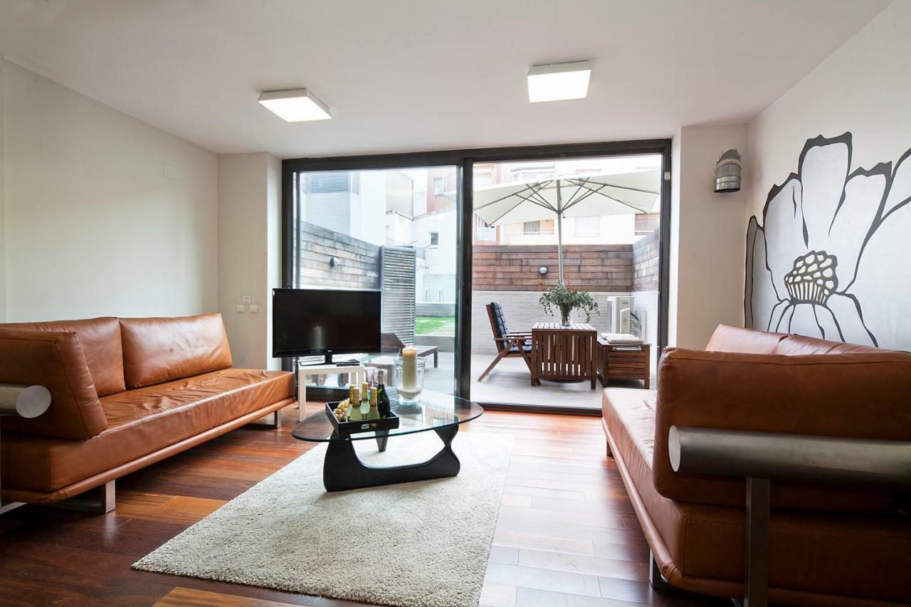 My Space Pool Garden Apartment Barcelona