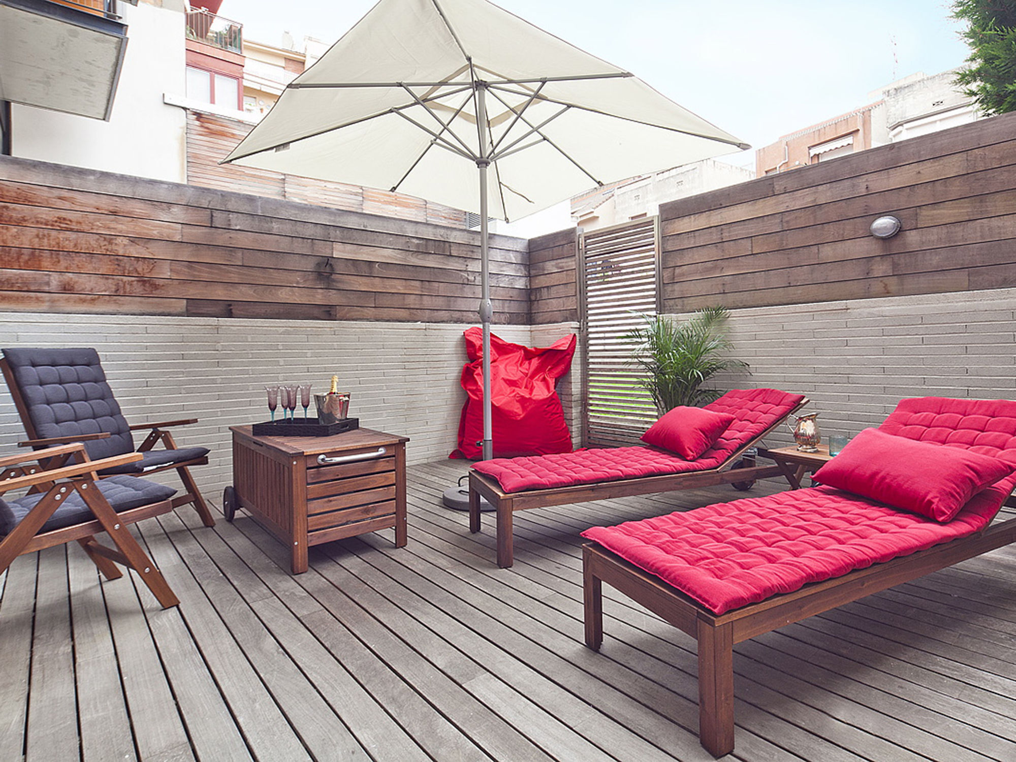 My Space Pool With Terrace Apartment