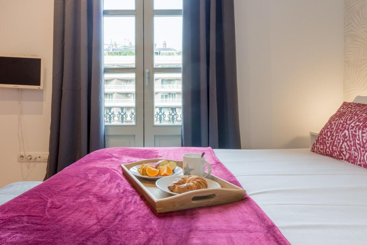 Appartement Sibs Bcn- Balmes- Romantic Citycentre Beautiful Barcelona