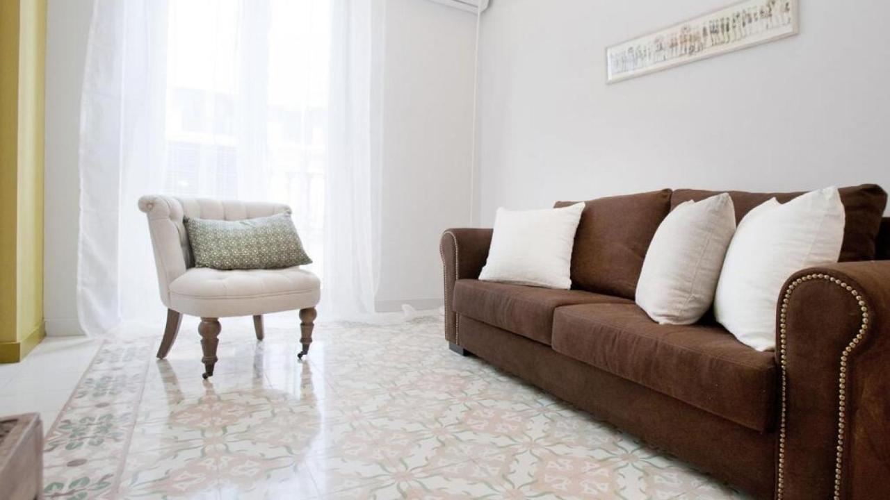 Two Sisters Apartment