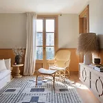 Central & Exclusive Desing Apartment
