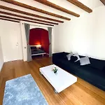 Nou De La Rambla 2