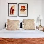 Blueground Sagrada Familia Furnished Bcn-99