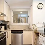 Modern Apartment Near Pl. Espana
