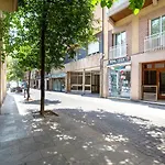 Blueground Sarria Nr Old Town Bcn-103