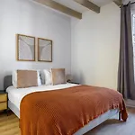 Blueground Sarria Nr Old Town Bcn-103