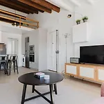 Blueground Galvany Furnished Penthouse Bcn-135