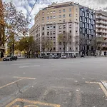 Blueground Sagrada Familia Furnished Bcn-99