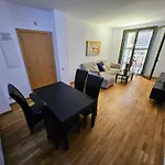 Near Ramblas Apartment 3 Room Flat Min 32 Days Parking Optional