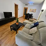 Near Ramblas Apartment 3 Room Flat Min 32 Days Parking Optional