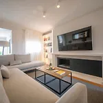 Atico Duplex Con Cinco Dormitorios