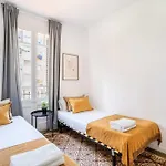 Sagrada Familia- Emblematic And Charming Catalan Home