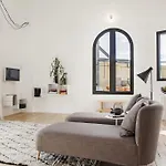 Destinationbcn Marimon Apartment