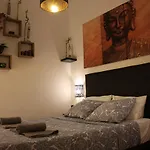 The 5 Room\'S House