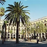 Plaza Real Apartments