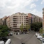 Sagrada Familia - Gaudi Apartment