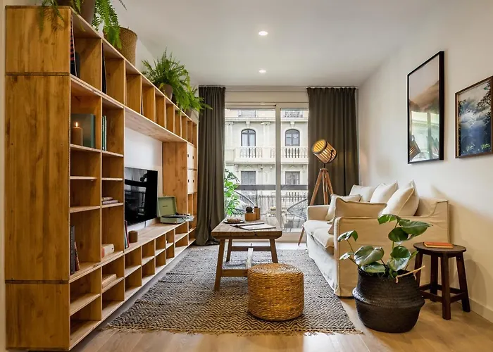 Taman - Three Bedroom Apartment In Casanova Street