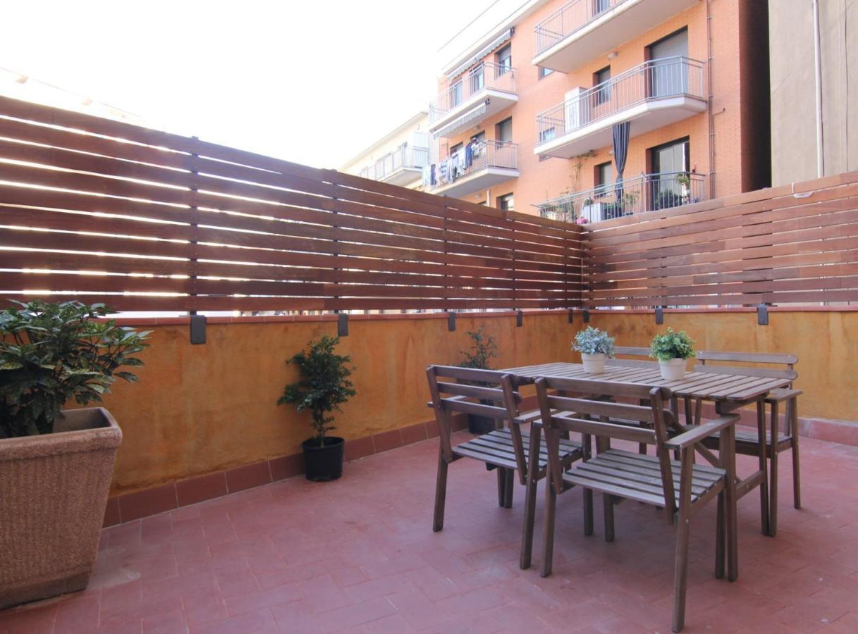 Felip Ii - Spacious And Quiet & One With Private Terrace Apartment