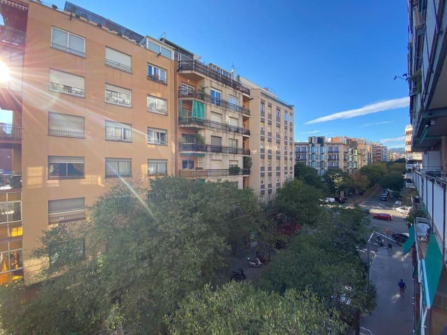 Apartment Local Life Near Sagrada Familia By Myrentalhost *