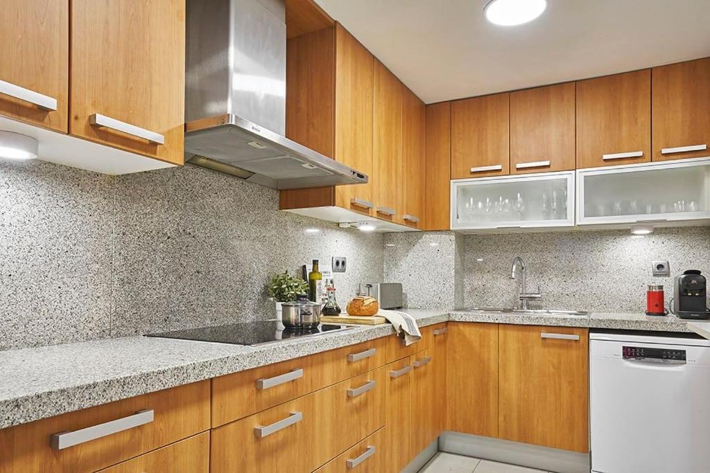 Apartment Local Life Near Sagrada Familia By Myrentalhost Barcelona