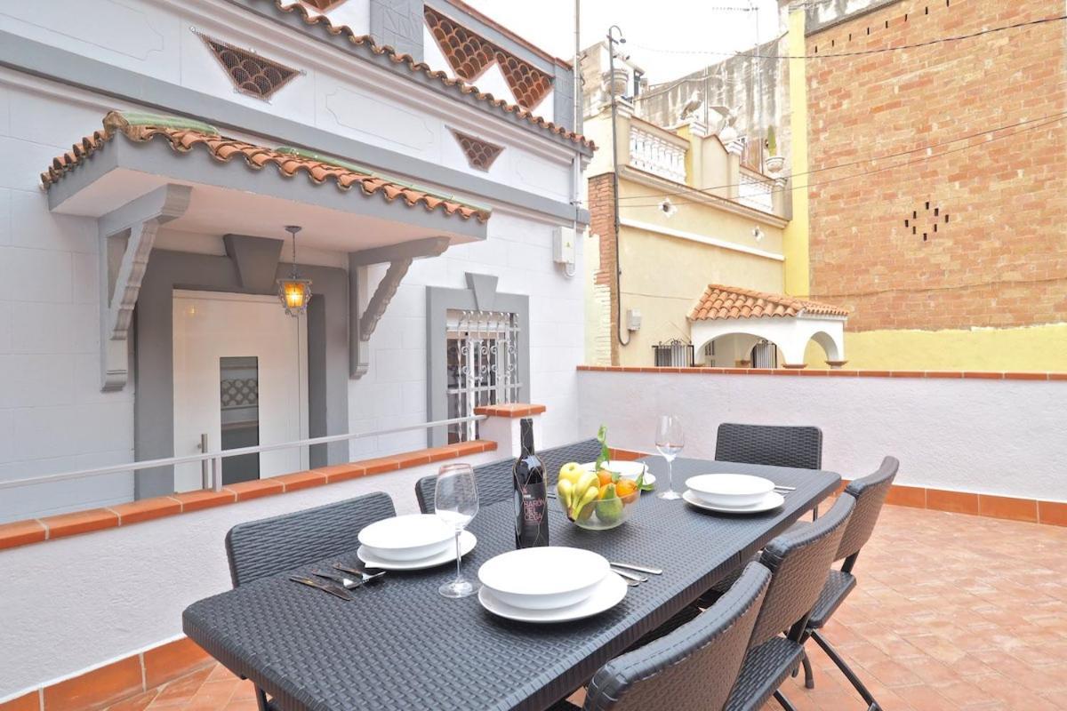 Bed&bcn Park Gueell Holiday home *