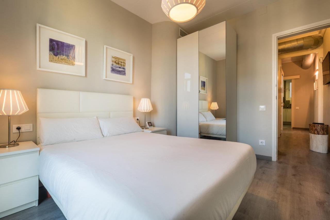 51par1011 In Parallel Apartment *