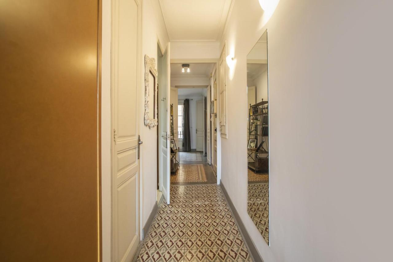 P2sal1071- Elegant In Carrer De Salinas Barcelona