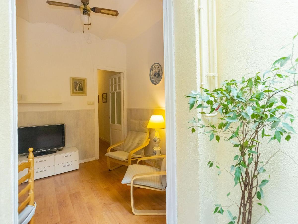 Apartment Gracia Torrijos By Interhome