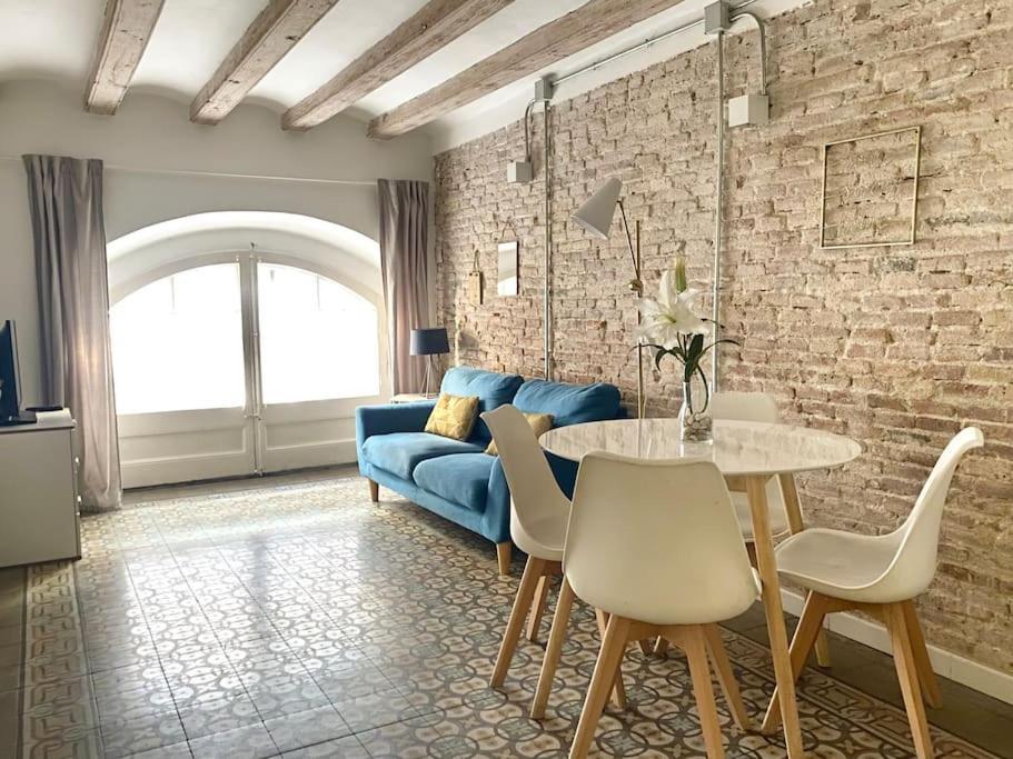 Apartment Revamped Historic 3 In Center Barcelona