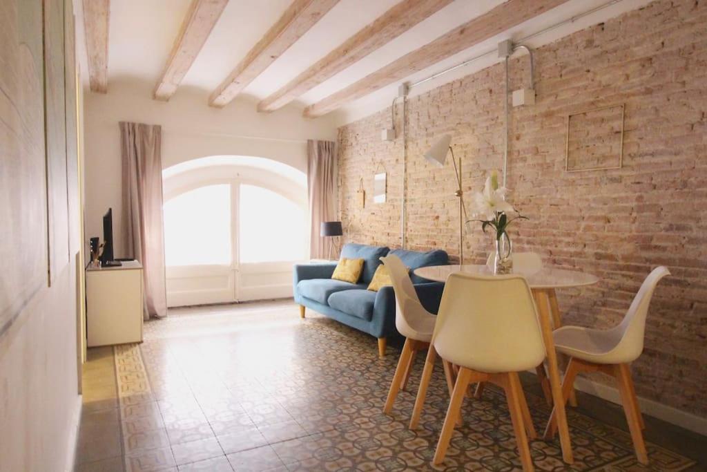 Revamped Historic 3 In Center Barcelona