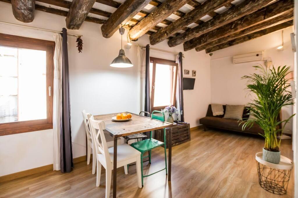 Prive Terrace In El Born, Near The Apartment Barcelona
