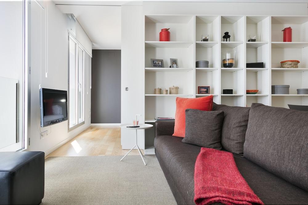 Apartment Lugaris *