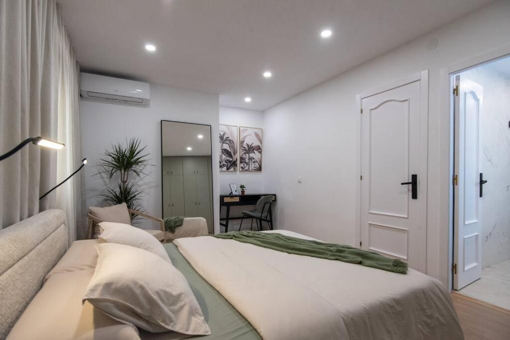 Apartment +25y Only, Family Flat Near The *