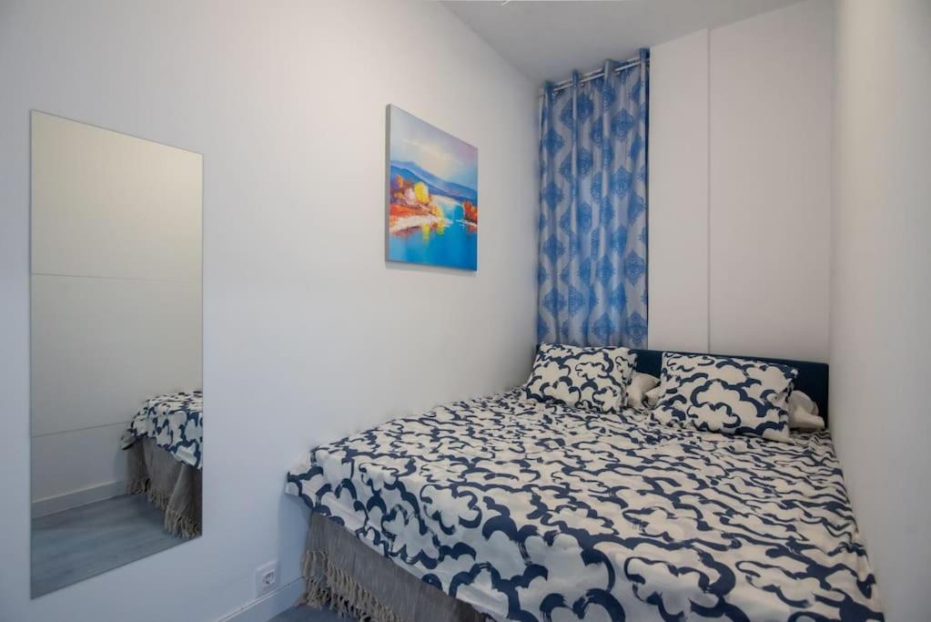 +25y Only, Family Flat Near The Apartment