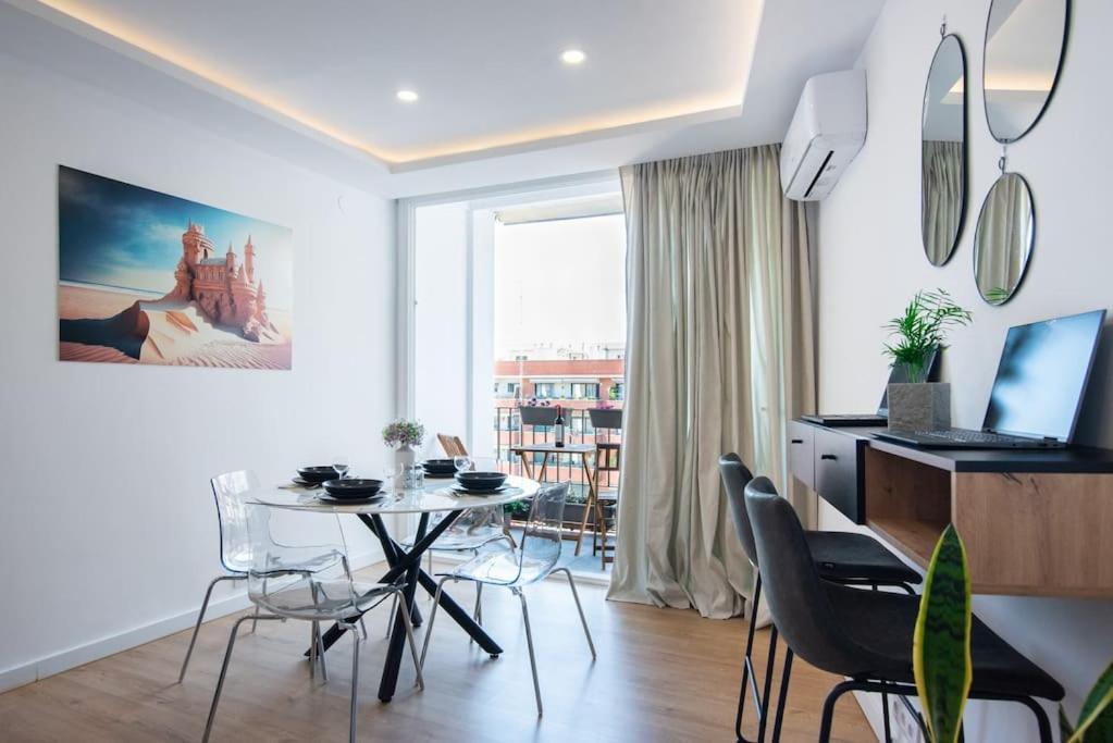 +25y Only, Family Flat Near The * Barcelona