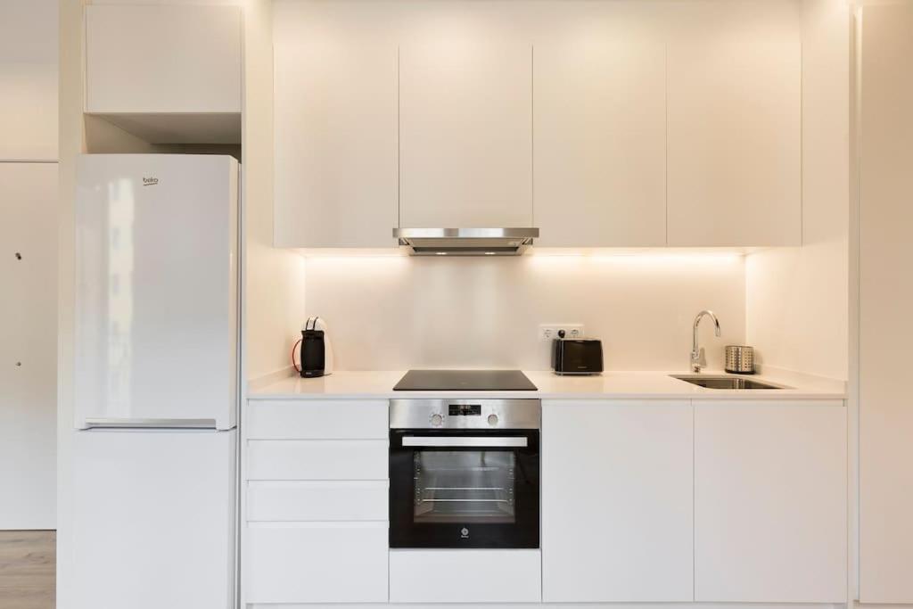 Modern And Bright Well Located In Gracia * Barcelona