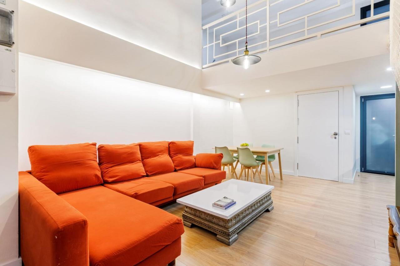 Apartment Quiet Gem With Jacuzzi In The Center Barcelona